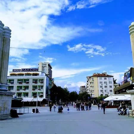 Varna Apartment Close To The Sea / Варна, Апартамент Близо До Морето דירה וארנה