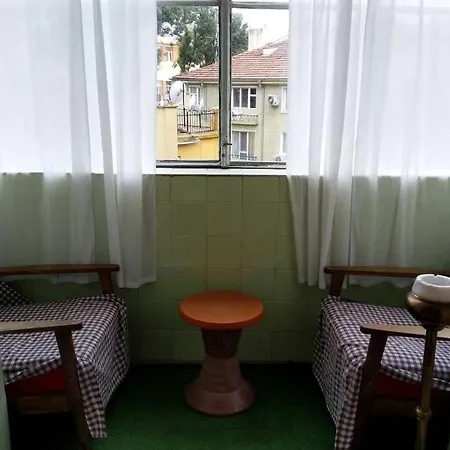 Varna Apartment Close To The Sea / Варна, Апартамент Близо До Морето *