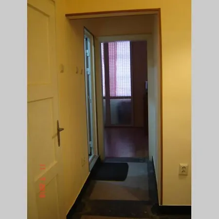 Varna Apartment Close To The Sea / Варна, Апартамент Близо До Морето *